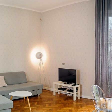 Zoli Apartment Варшава Екстер'єр фото